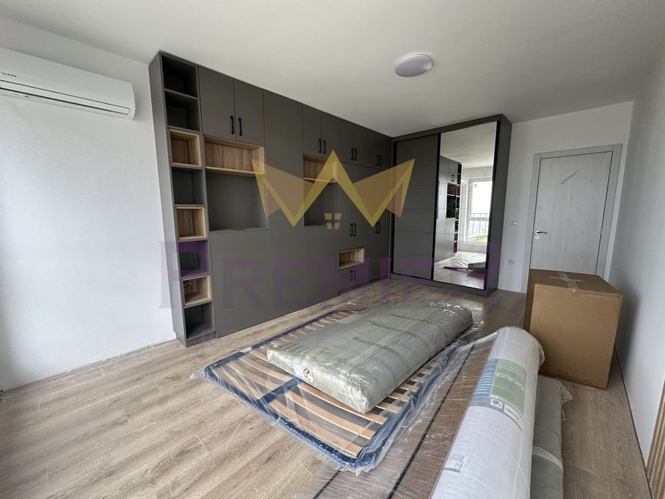 Продава се Двустаен апартамент в Варна, Изгрев - 100 кв.м за 2065 €/кв.м - Снимка #4