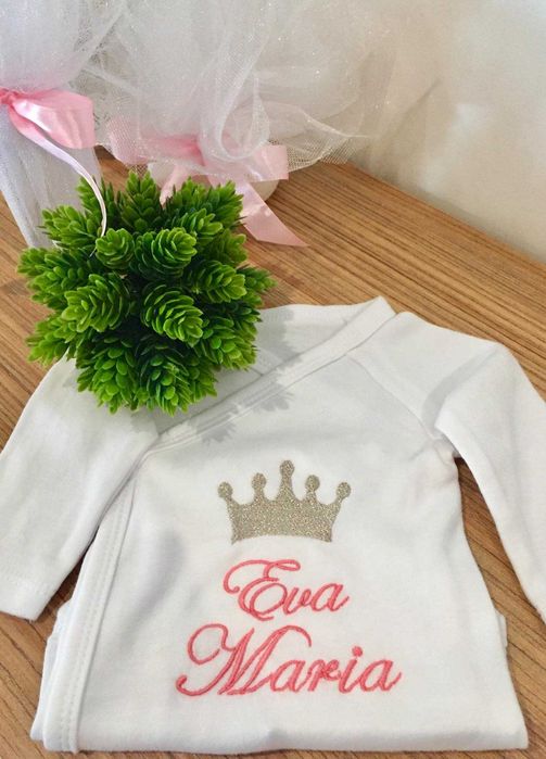 Body brodate personalizate pentru bebelusi