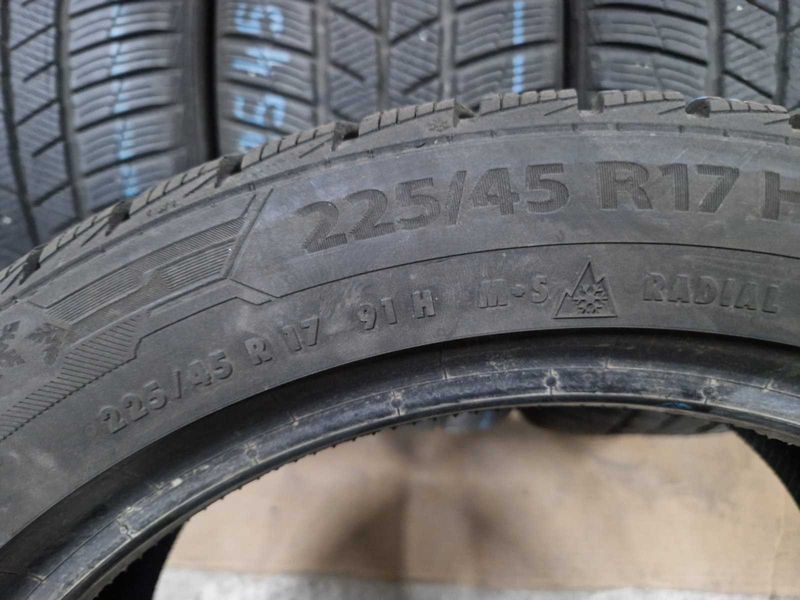 4 Barum R17 225/45
зимни гуми DOT2418
