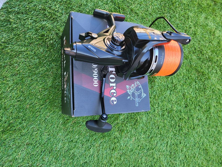 Въдици FL Ultra Team Carp +макари   Black  Force  8000