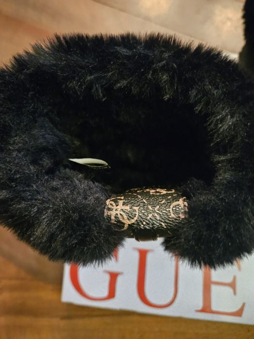 Красиви и топли нови боти GUESS