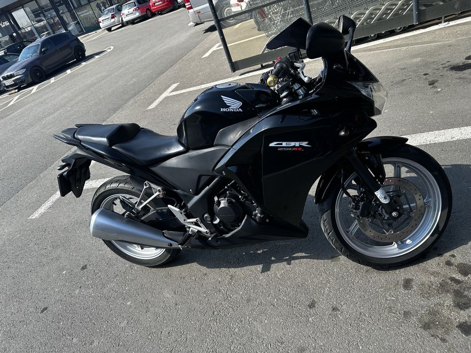 Honda cbr 250R 2011