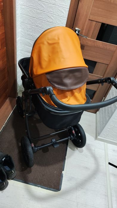 Продам детскую коляску