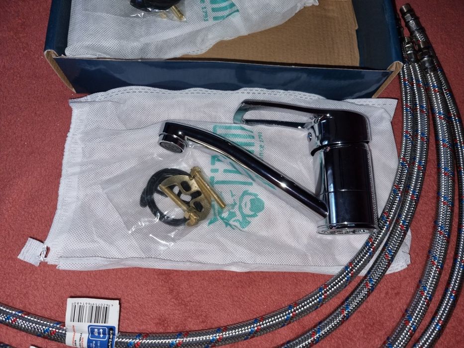 Смеситель для раковины