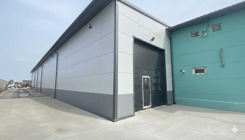 Hala + Cladire birouri + teren 17000mp + 3000 beton, toate utilitatile