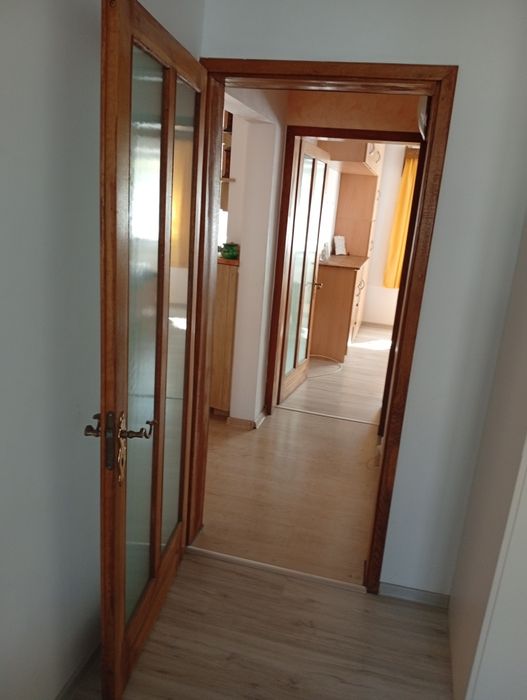 Închiriez apartament 2 camere zona Ștefan cel Mare
