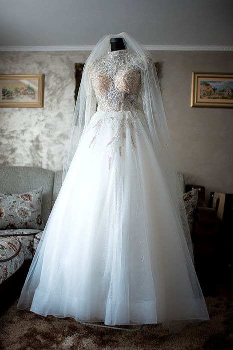 Rochie mireasa - Marime S-M - Model deosebit