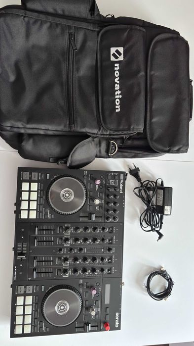 Consola Roland DJ-707M – 4 canale, stare perfecta de functionare