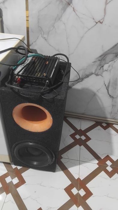 Усилитель саббуферімен сатылады