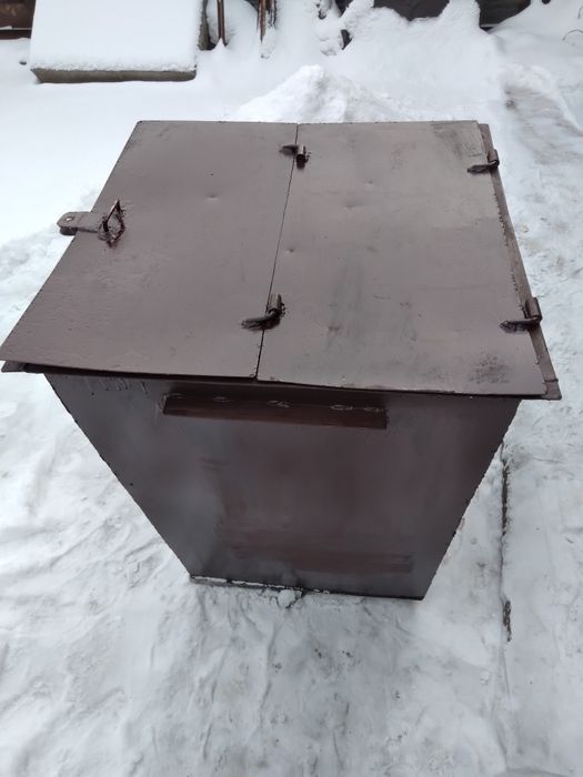 Продам мусорный контейнер