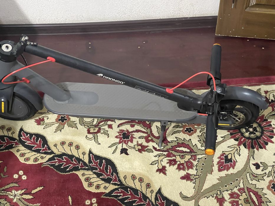 Электро самокат DRONGO
