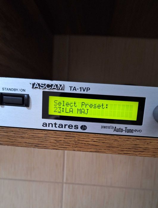 Vand Tascam TA-1VP,cu tonalitatile scrise