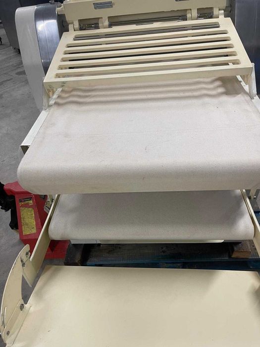 Masina foietaj turat aluat