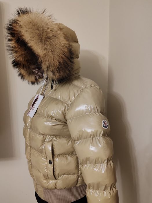 Geaca nouă de damă