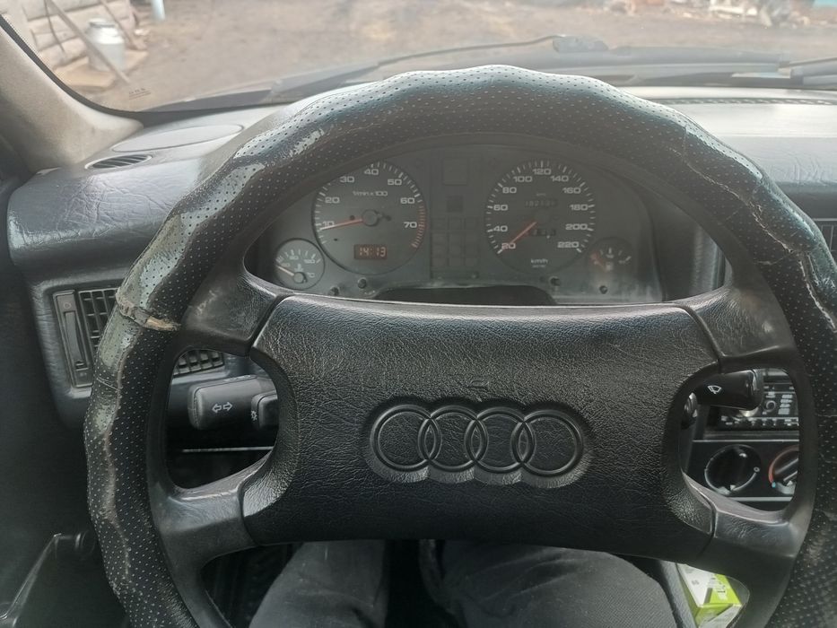 Продам машину Ауди 80