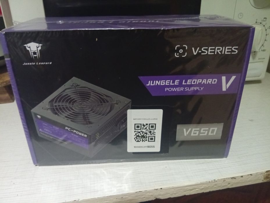 Продам блок питания новый на 650w