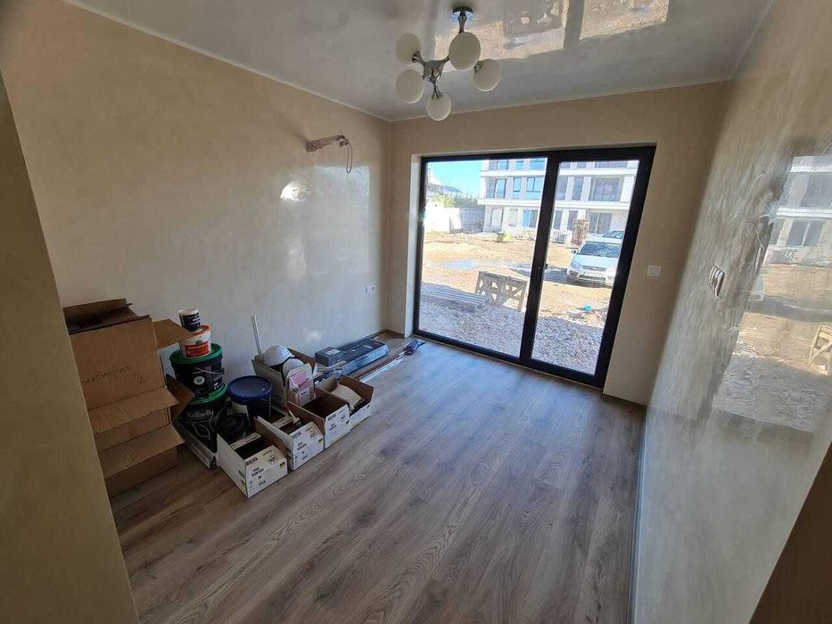 Продава се Двустаен апартамент в Пловдив, Център - 130 кв.м за 1154 €/кв.м - Снимка #2