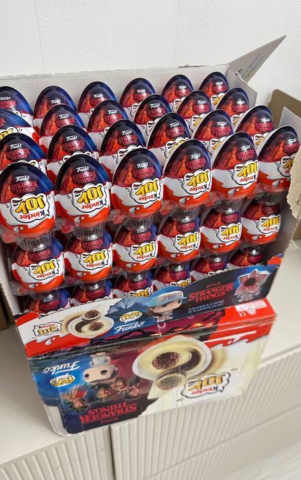 Kinder Joy Очень странные дела