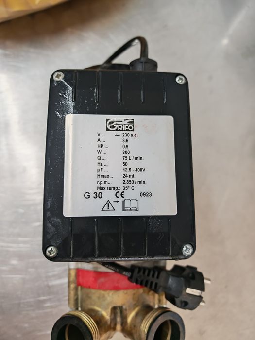 Помпа за вино с маркуч 1 1/4"