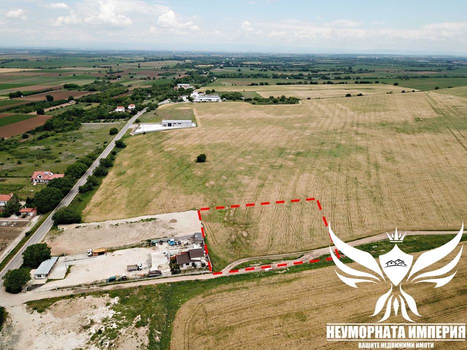 Под наем земя, парцел, паркинг 4320кв.м. в Асеновград, втора линия