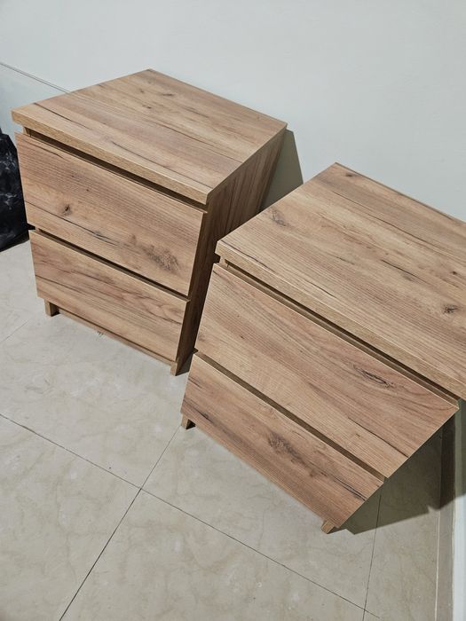 Продавам шкафчета 2 броя