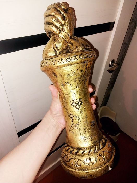 Продам кубок! Информация есть в гугле.