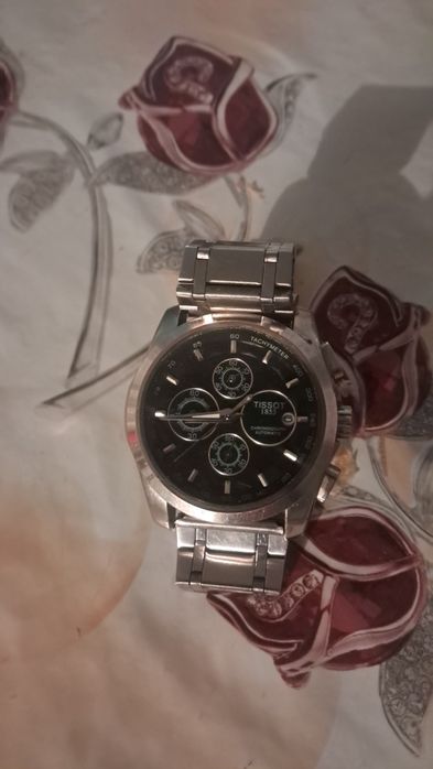 Часы Тисот продаётся продаётся кварцевые Тисот