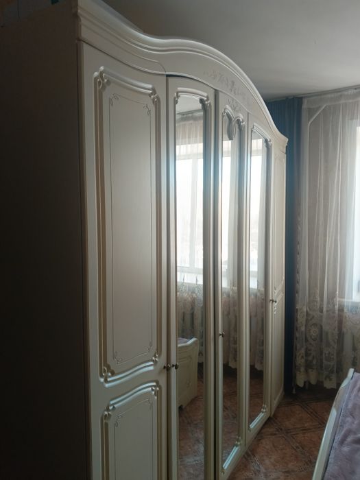 Спальный гарнитур