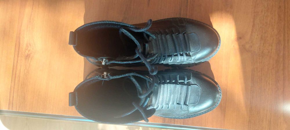 Обувки за момиче 38 номер