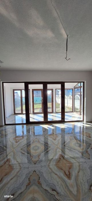 189500 euro!!!Comision zero. Duplex P+1E Giarmata