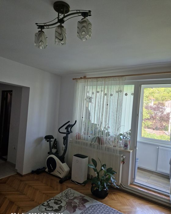 Vând  apartament
