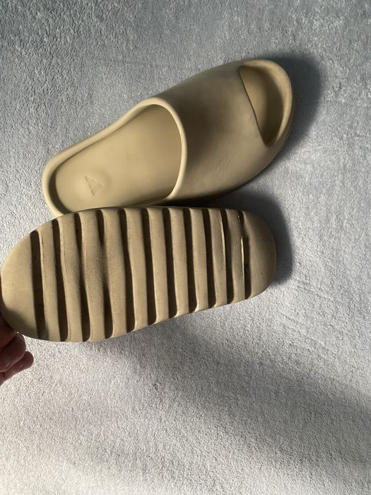 Adidas yeezy slide