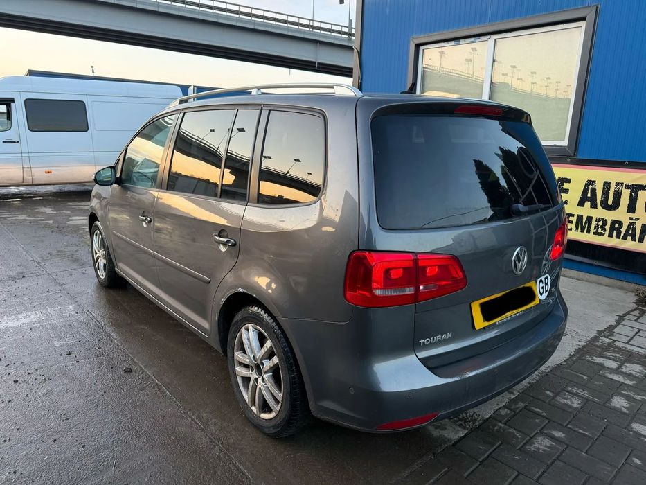 Dezmembrez / Dezmembrari / Piese Vw Touran 1.6 tdi CAY 2010-2015