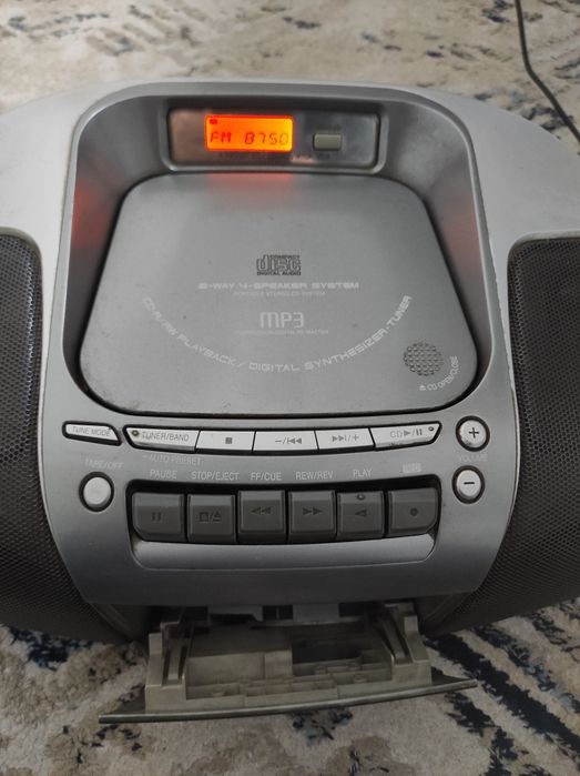 Магнитофон panasonic