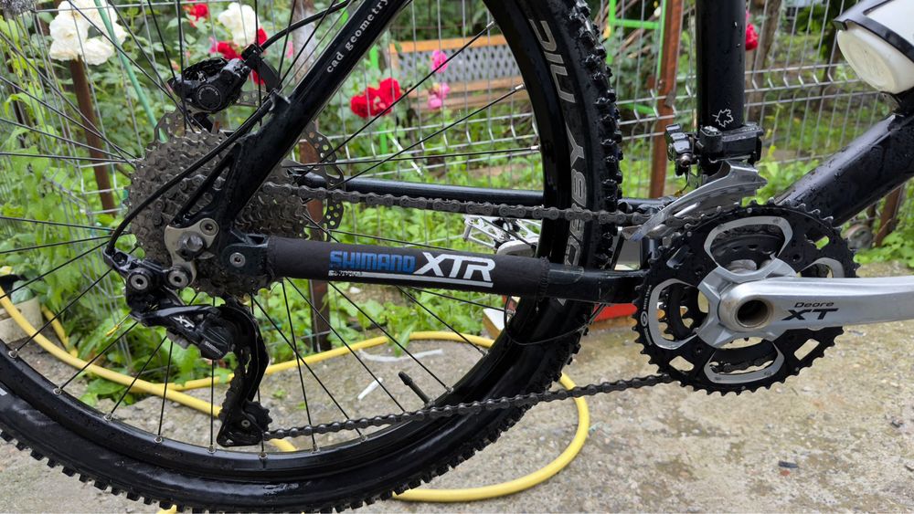 Bicicletă MTB full suspension 26" – Echipare FULL Shimano Deore XT 3x10