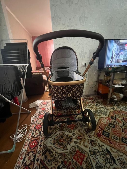 Коляска в хрошем состояний