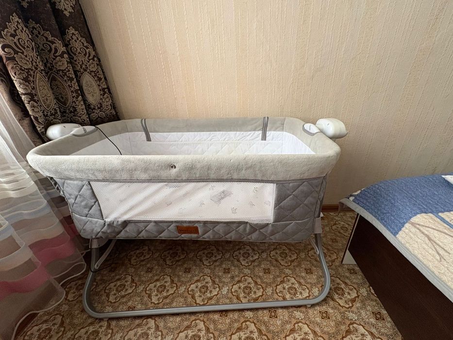 Манеж . Ходунок