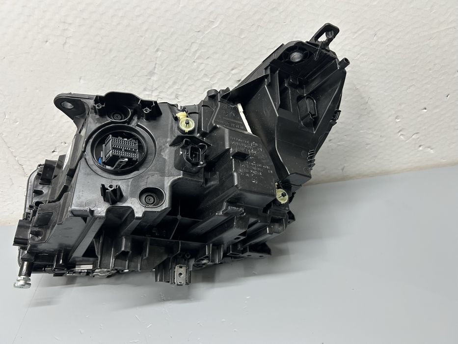 Far bmw G60 G61 full led adaptive 2024-2025 dreapta