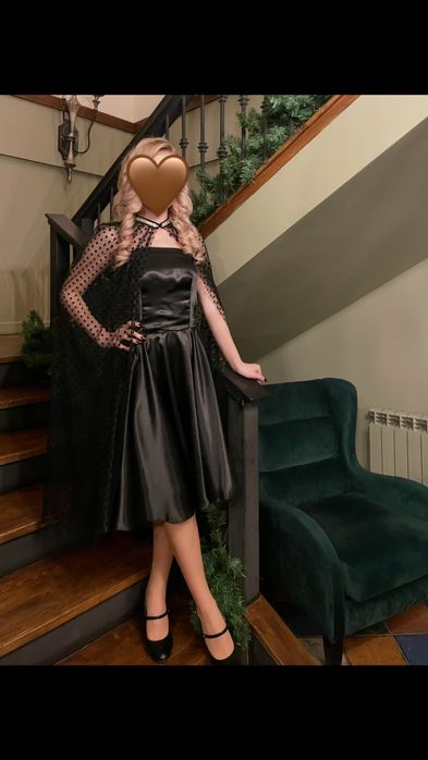 Вечернее платье с накидкой