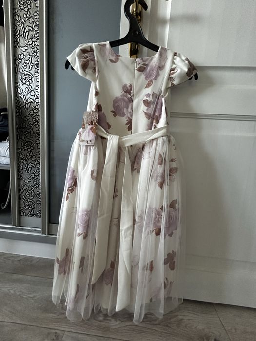 Платье рост 134-140см новое 15 тыс