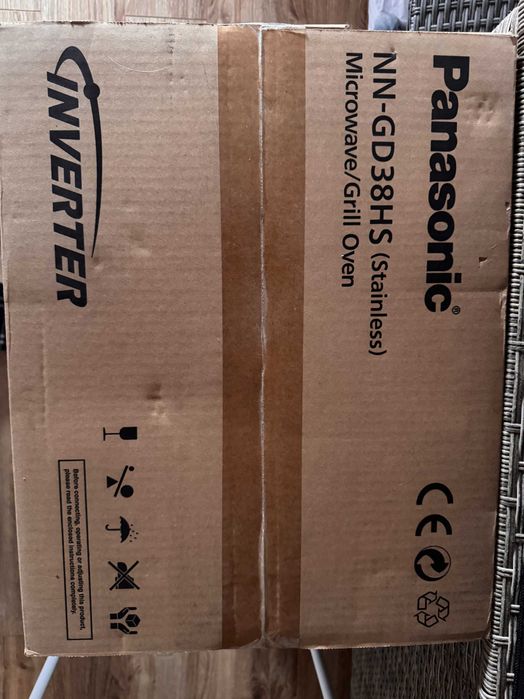 Cuptor cu microunde Panasonic NN-GD38HS, 23L, 1800W, Negru - SIGILAT