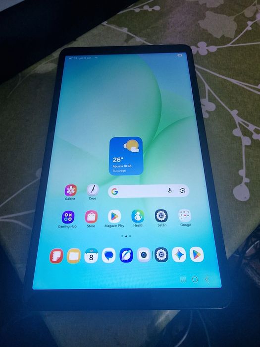 Vînd urgent tabletă samsung A 11 8.7 "