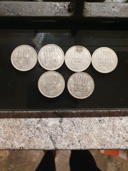 33 monezi de 100 lei din 91,92,93,94,95,si 96 pret 1000 euro bucata