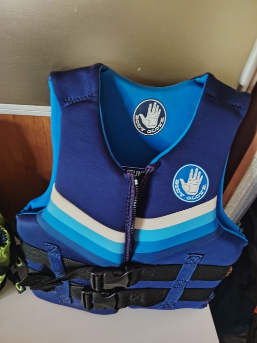 ION body glove 25/50 kg спасителна жилетка цената е различна за всяка жилетка