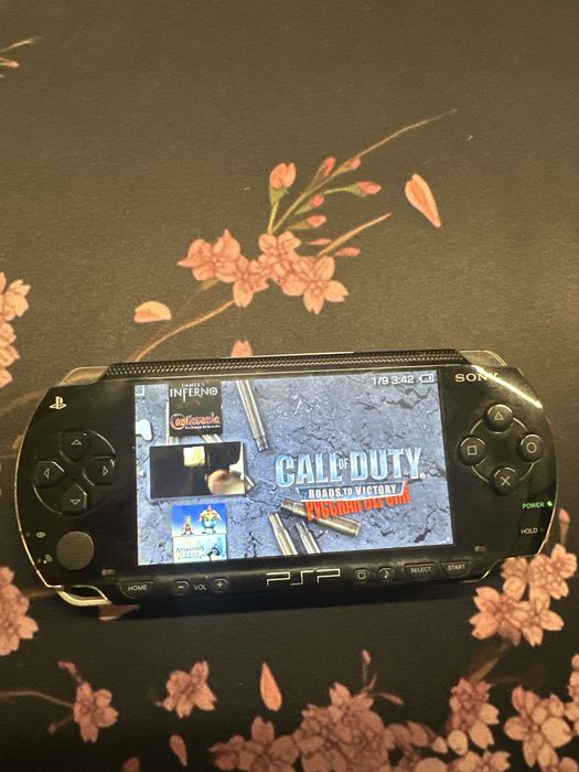 Psp 1000 прошитая +2 игры в подарок