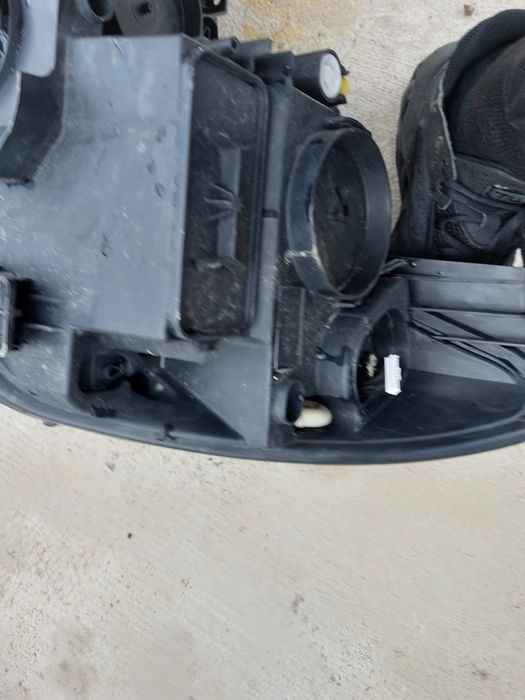 Opel GRANDLAND X 2017- 2019 десен фар