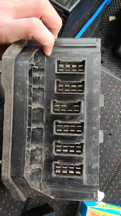 Блок предохранителей ваз 2107