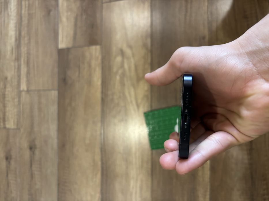 Iphone 12 60% батерия