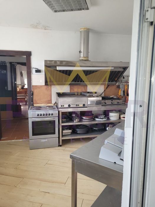 Продава се Заведение в с. Юнец, Област Варна - 317 кв.м за 948 €/кв.м - Снимка #11