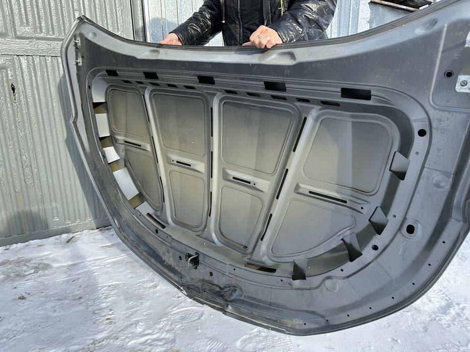 Продам капот на шеврале оникс